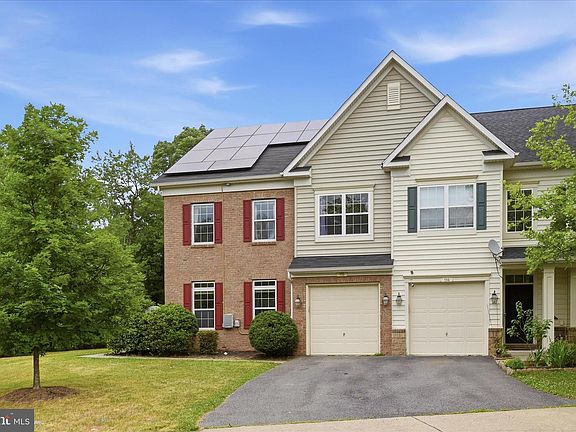 3rd image of 118 Carnoustie Ln