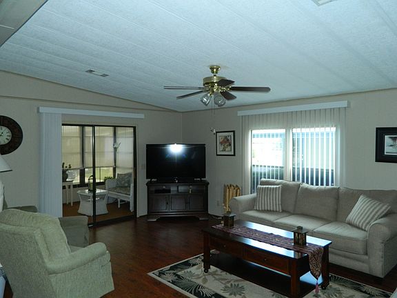 2nd image of 2425 Harden Blvd Lot 213