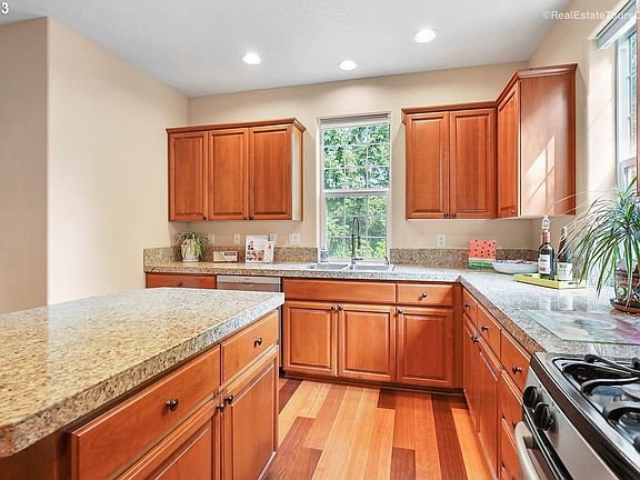 5th image of 5967 NE Orenco Gardens Dr