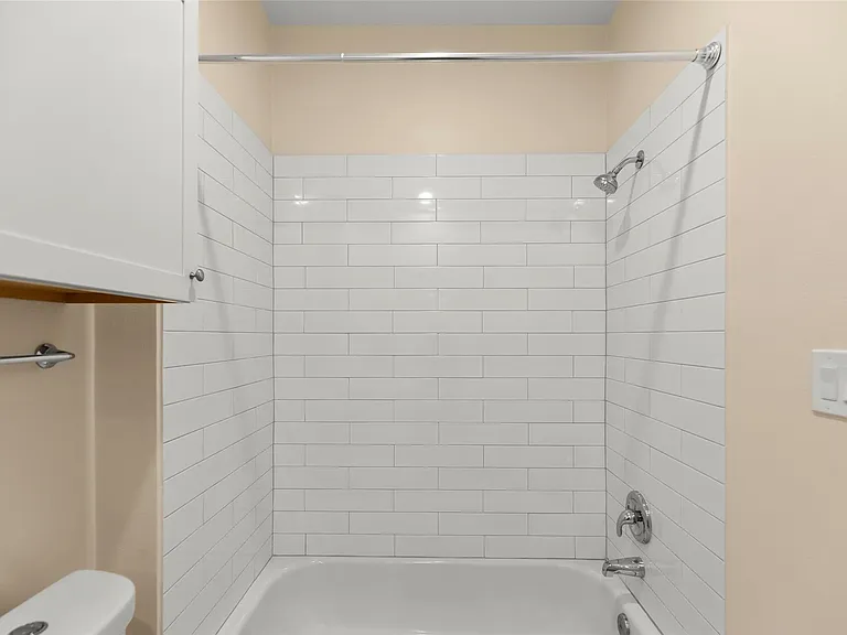 903 Roy St — Photo 30