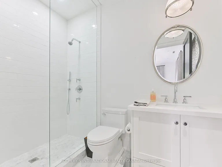 282 Upper Highland Cres — Photo 23