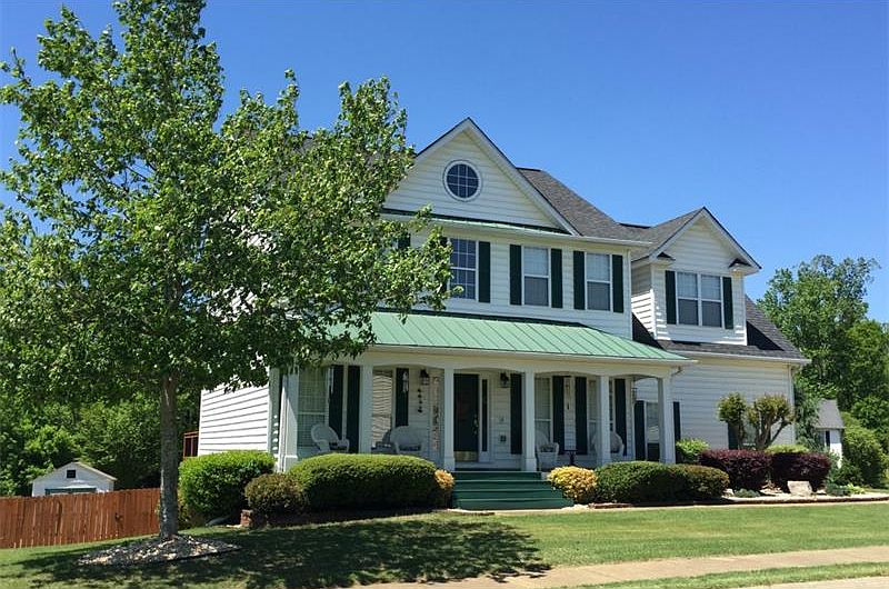 1st image of 204 Harrowood Ln