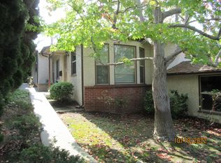 1150 11th St, Manhattan Beach, CA 90266