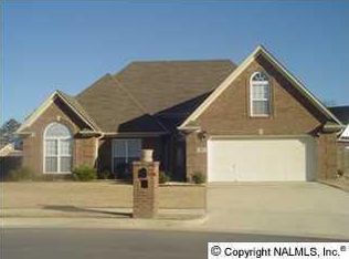 237 Deer Tracks Cir, Owens Cross Roads, AL 35763