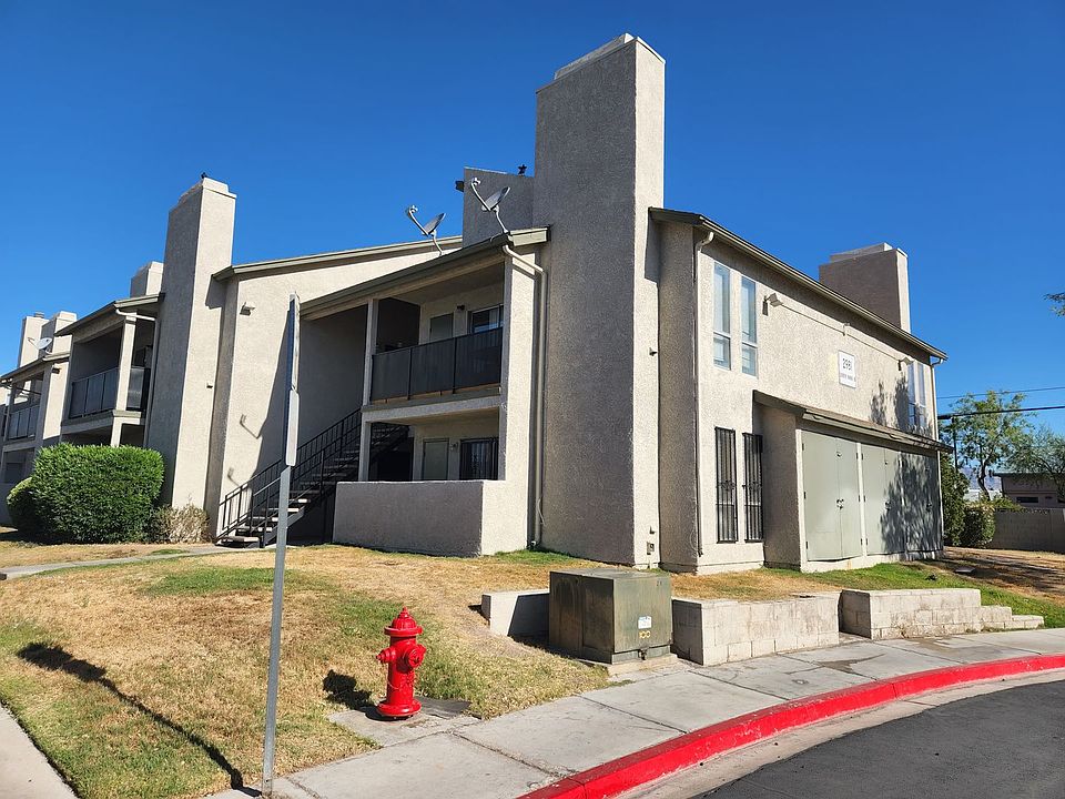 1st image of 2981 Country Manor Ln APT 1
