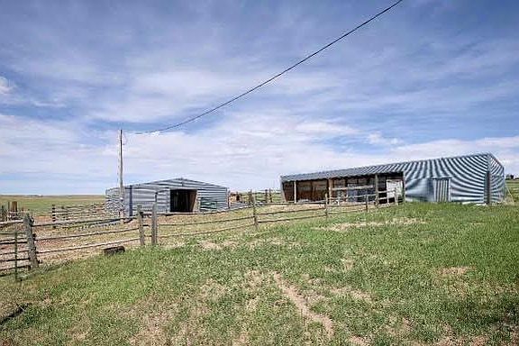 2nd image of 940 County Road 146