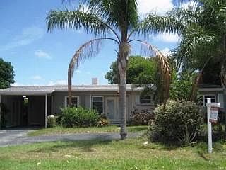 3rd image of 1619 SE 12th Ct