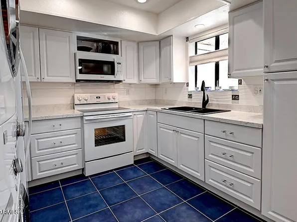 3635 N 37TH Street #9, Phoenix, AZ 85018