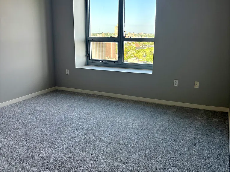 929 Portland Ave #1806 — Photo 10