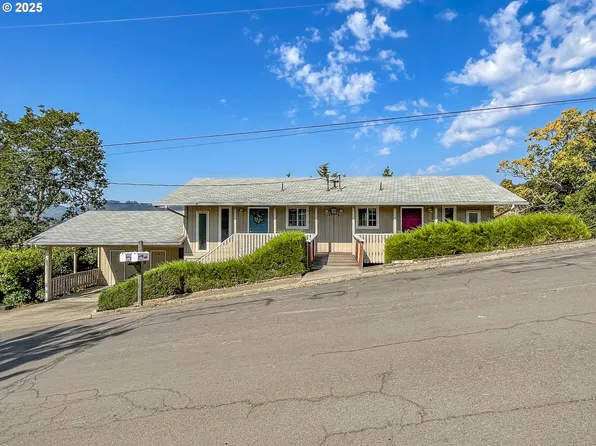 1820 NW Otie St, Roseburg, OR 97470