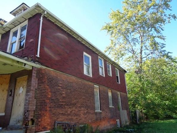 detroit-michigan-88610954 picture