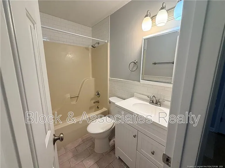 155 S Ashe St — Photo 16