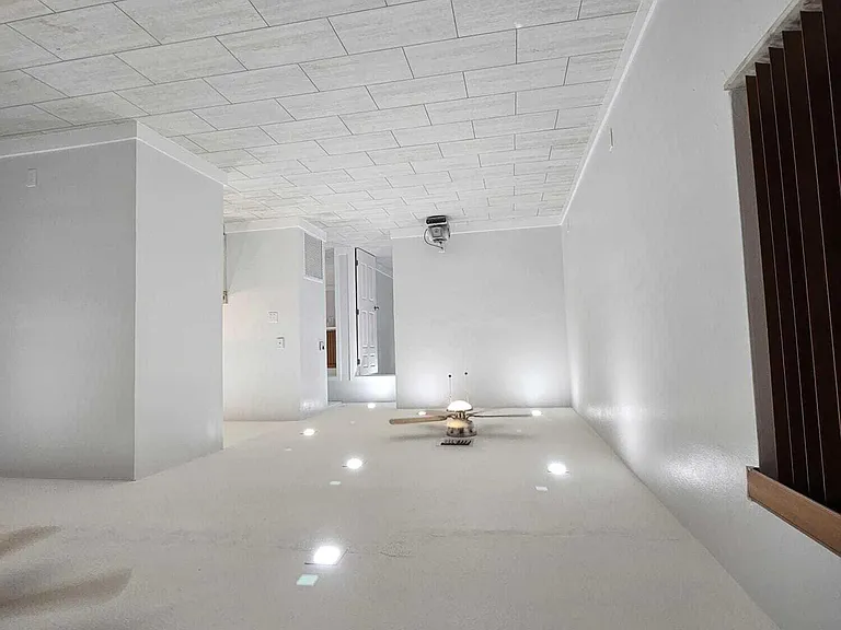 2030 SW 41st Ave #3 — Photo 7