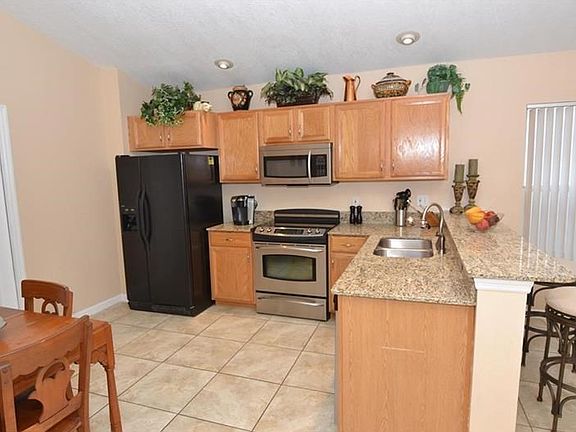 4th image of 8148 Woodsworth Dr