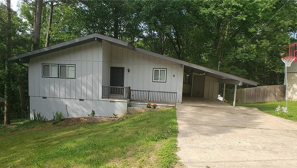 1st image of 4 Kalynn Ln