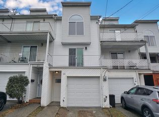 21 Gail Ct, Staten Island, NY 10306