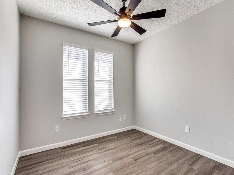 3416 Hamilton Ave #A — Photo 11
