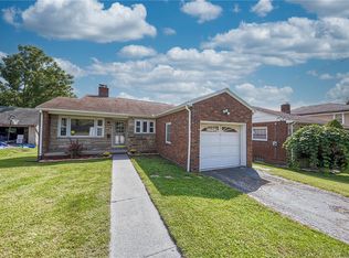 136 E Edison Ave, New Castle, PA 16101
