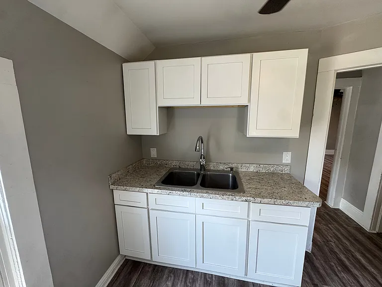 833 S Main St #1 — Photo 6