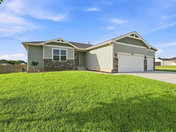 8397 Zacs Ct, Manhattan, KS 66502