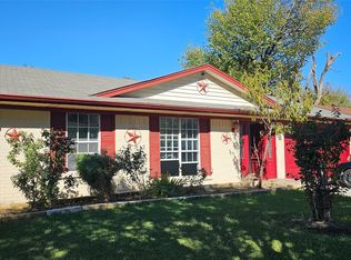 1231 Palisades Dr, Lewisville, TX 75067
