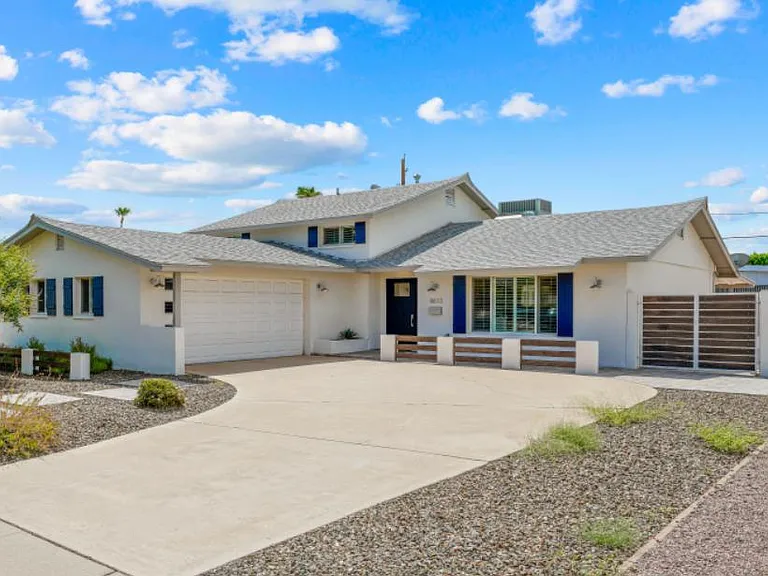 8613 E Valley Vista Dr — Photo 1