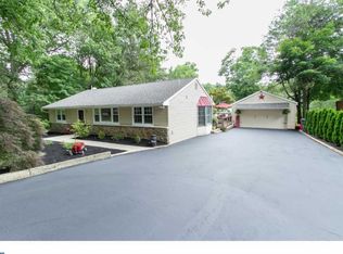 30 Grubb Rd, Malvern, PA 19355