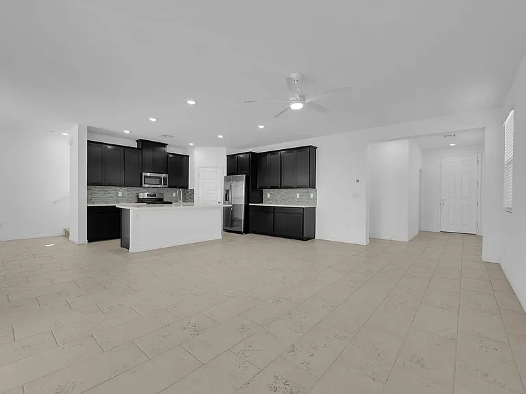 4368 Bayley Skye Ave — Photo 8