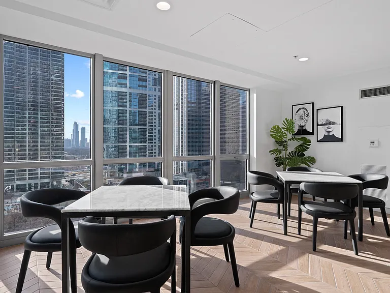 Sweeping views from the Resident Lounge at Shoreham and Tides in Chicago, IL