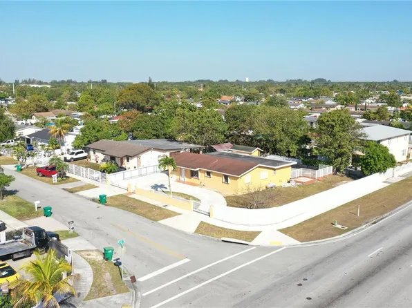 11715 SW 183rd St, Miami, FL 33177