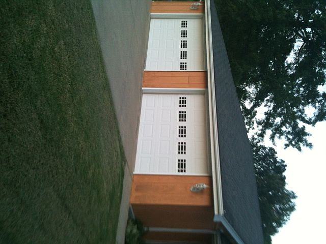 28' x 28' attached garage