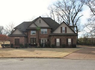 2301 Oakwood Cv, Dyersburg, TN 38024
