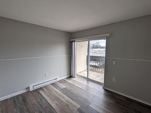 4th image of 1615 Nottingham Ave #201