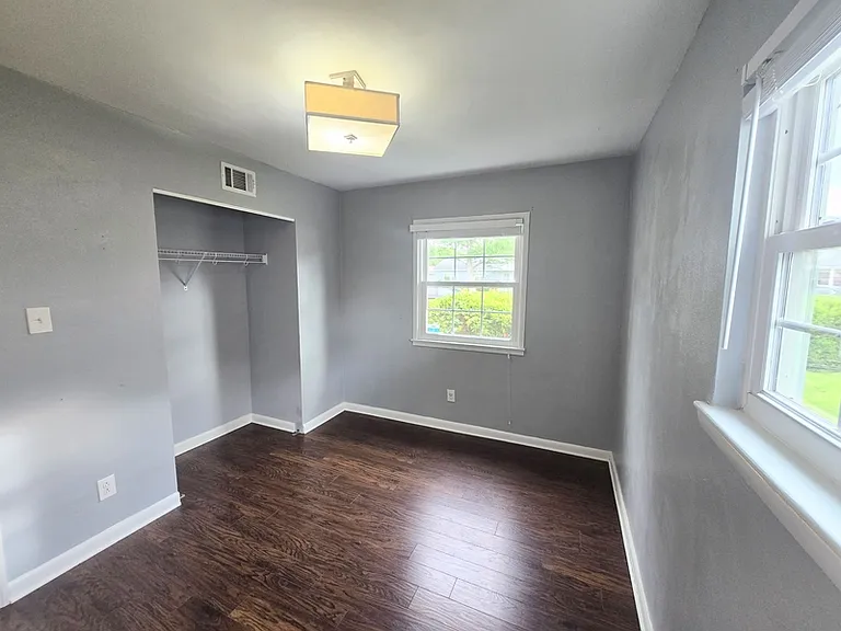 3109 Bowling Green Dr — Photo 9