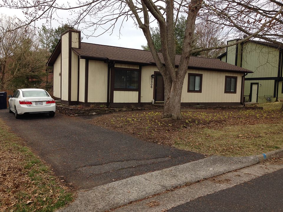 1st image of 2406 Capistrano St