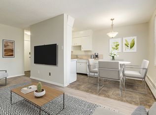 9615 123rd Ave NW #203, Edmonton, AB T5G 0V5