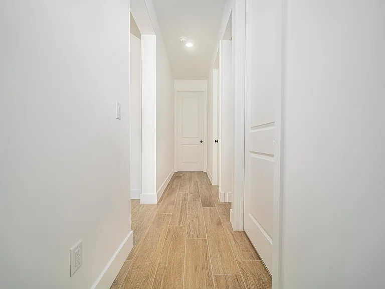 15261 Brainbridge Cir — Photo 13