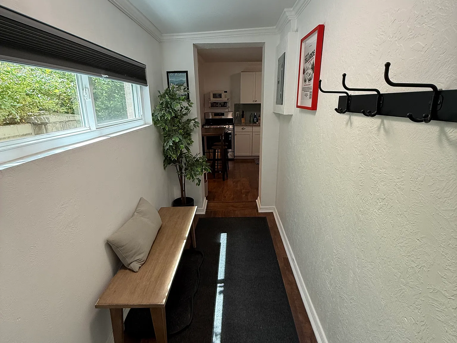 1 bed, 490 sqft, $1,300 — Photo 2