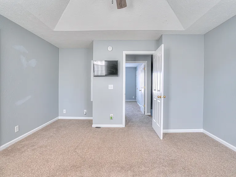 341 Shoshone Pl — Photo 7