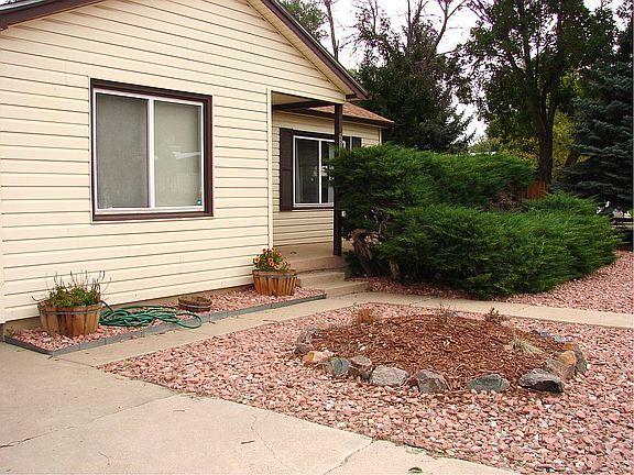 Front Drive area and porch