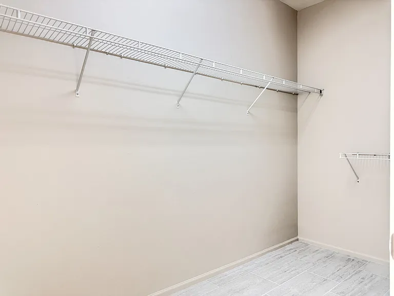 1128 S Olympic Dr — Photo 13