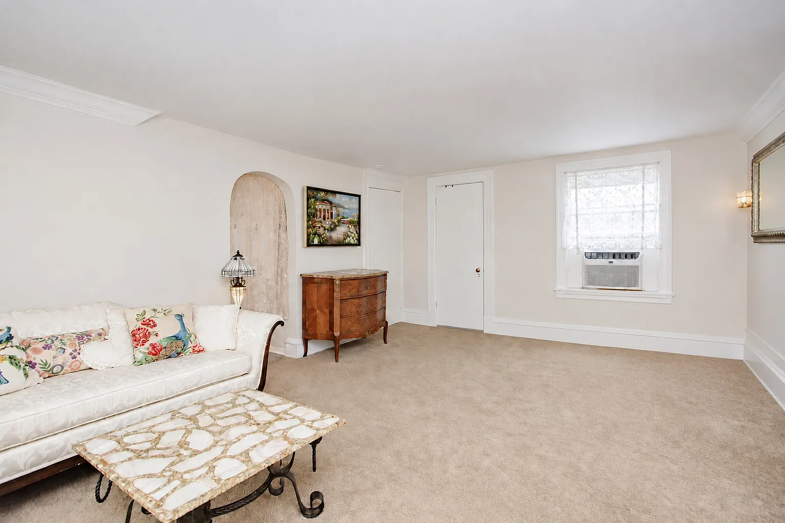 1 bed, 800 sqft, $1,800 — Photo 4