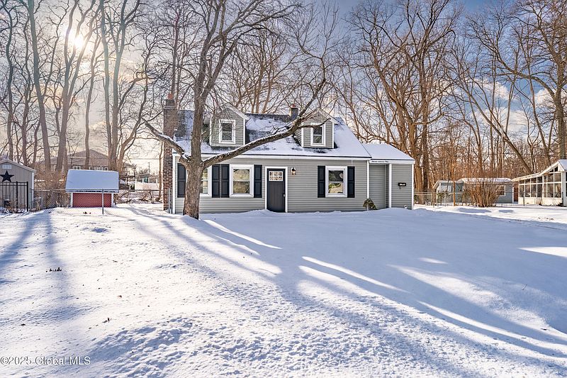 2nd image of 1109 Roberta Road