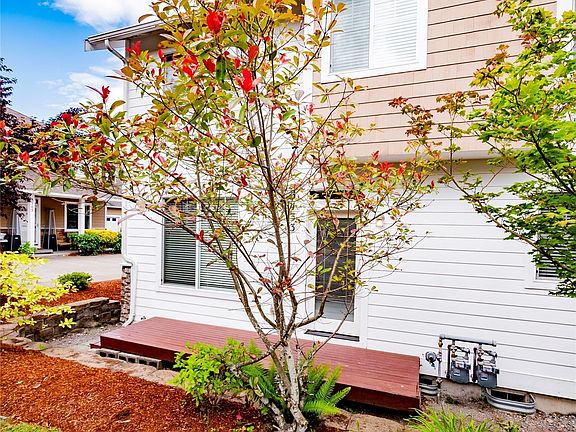 5th image of 3433 Merryman Place SE
