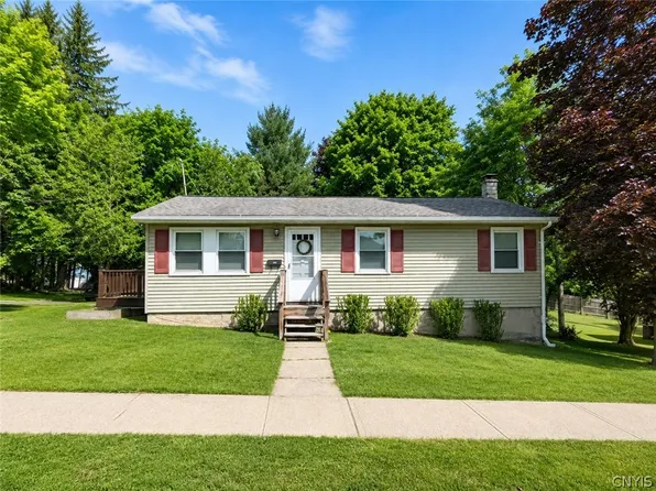 310 W South St, Groton, NY 13073