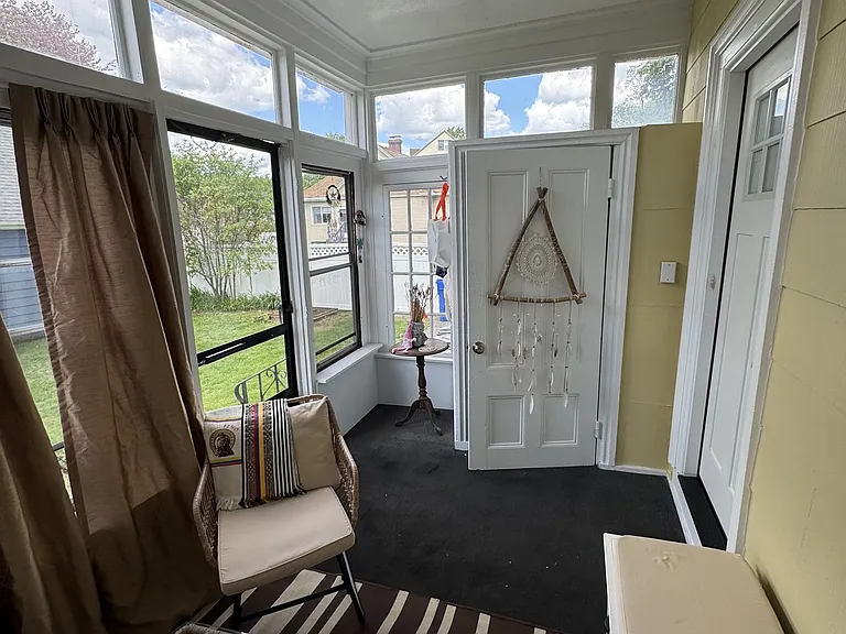 253 Pleasant St #1C — Photo 9