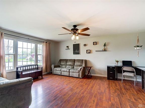 5th image of 1013 Halfacre Ave