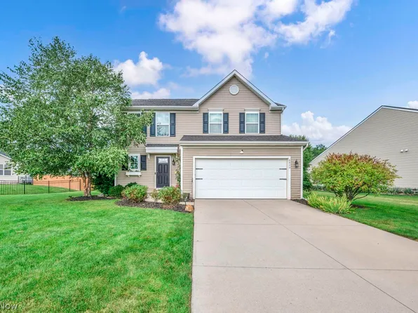 6840 Majestic Dr, North Ridgeville, OH 44039
