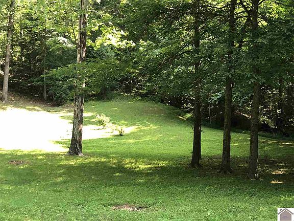 3rd image of 350 Tripp Dr