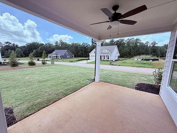 2nd image of 1471 Lake Dr